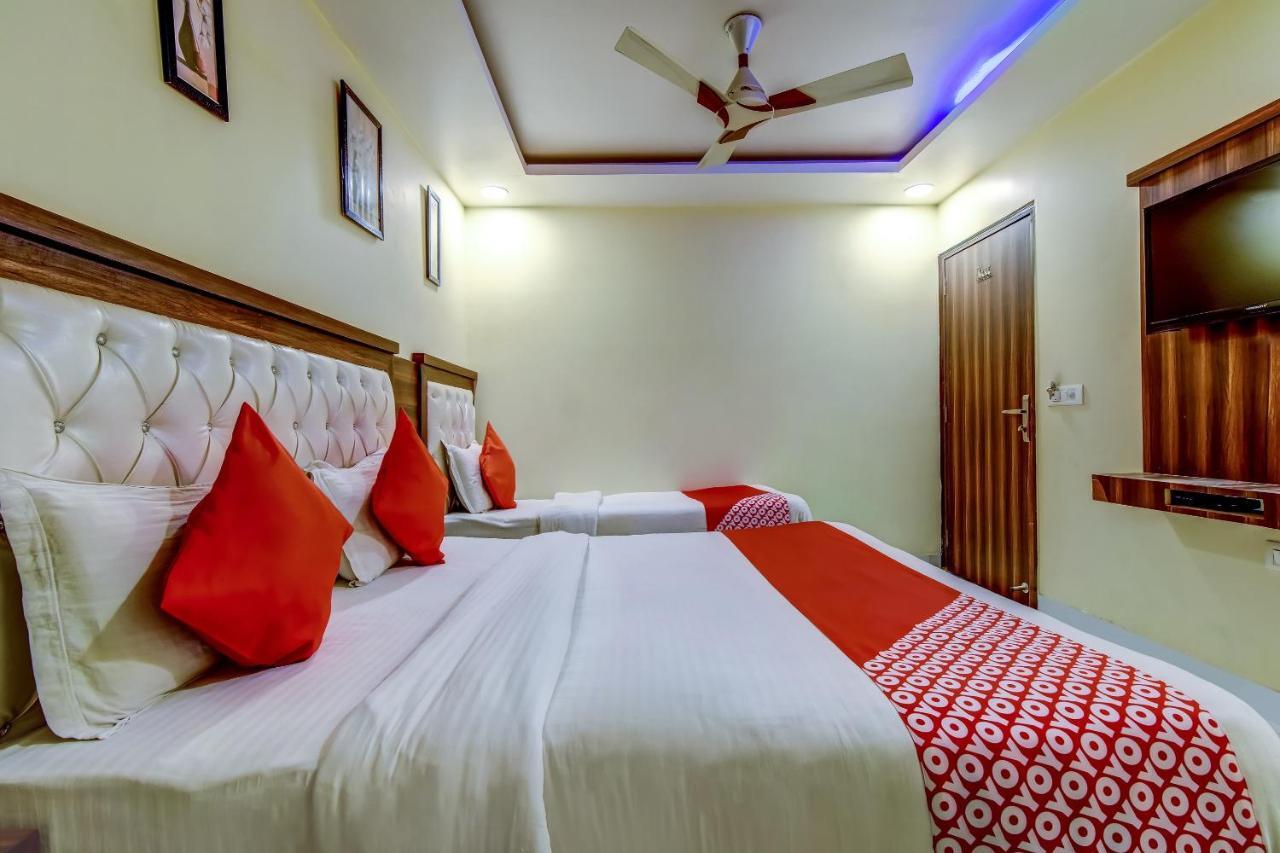 Hotel Sarthak Palace - By Pooja Hospitality New Delhi Eksteriør billede